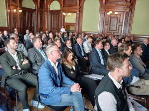 Blick ins Publikum der Wiener Sanierungstage 2023