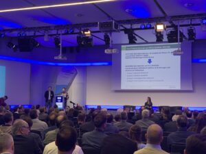 OFI Experte Filip Petrovic hält einen Vortrag beim „Symposium Wasserversorgung“ veranstaltet von der Österreichischen Vereinigung für das Gas- und Wasserfach (ÖVGW)