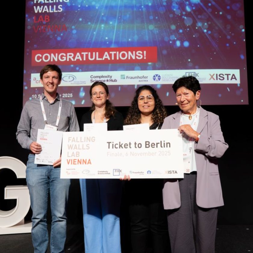 Falling Walls Lab Vienna ©Alysha Joy Czerny, FFG Sieger*innen der Falling Walls Lab Vienna 2025, auf Platz 2 Kollegin Sanja Savic (2.v.l.). Fotocredit: Alysha Joy Czerny, FFG